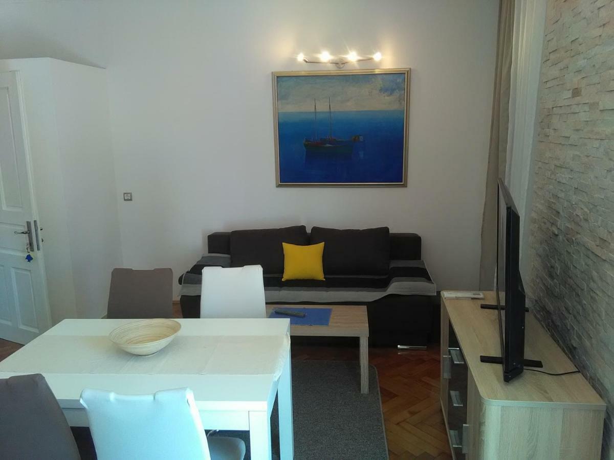 Apartment Sandra 2+2 *** Crikvenica Exteriér fotografie